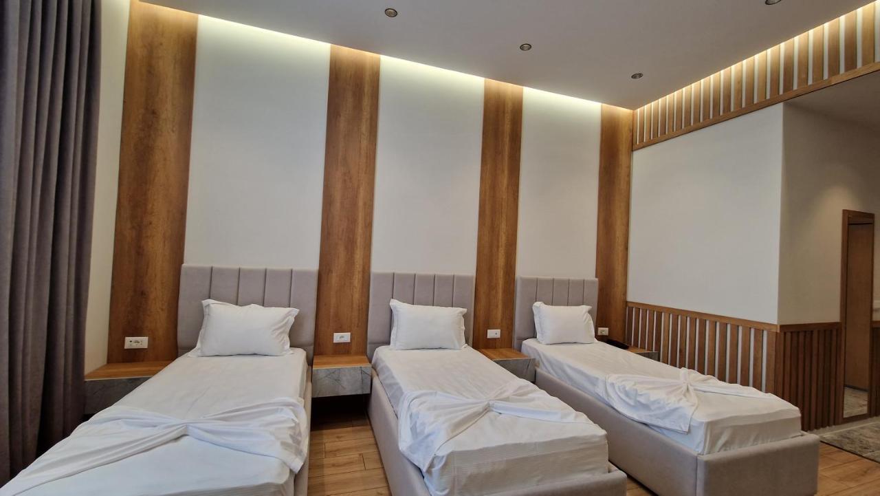 Hotel Colis Tirana Exterior photo