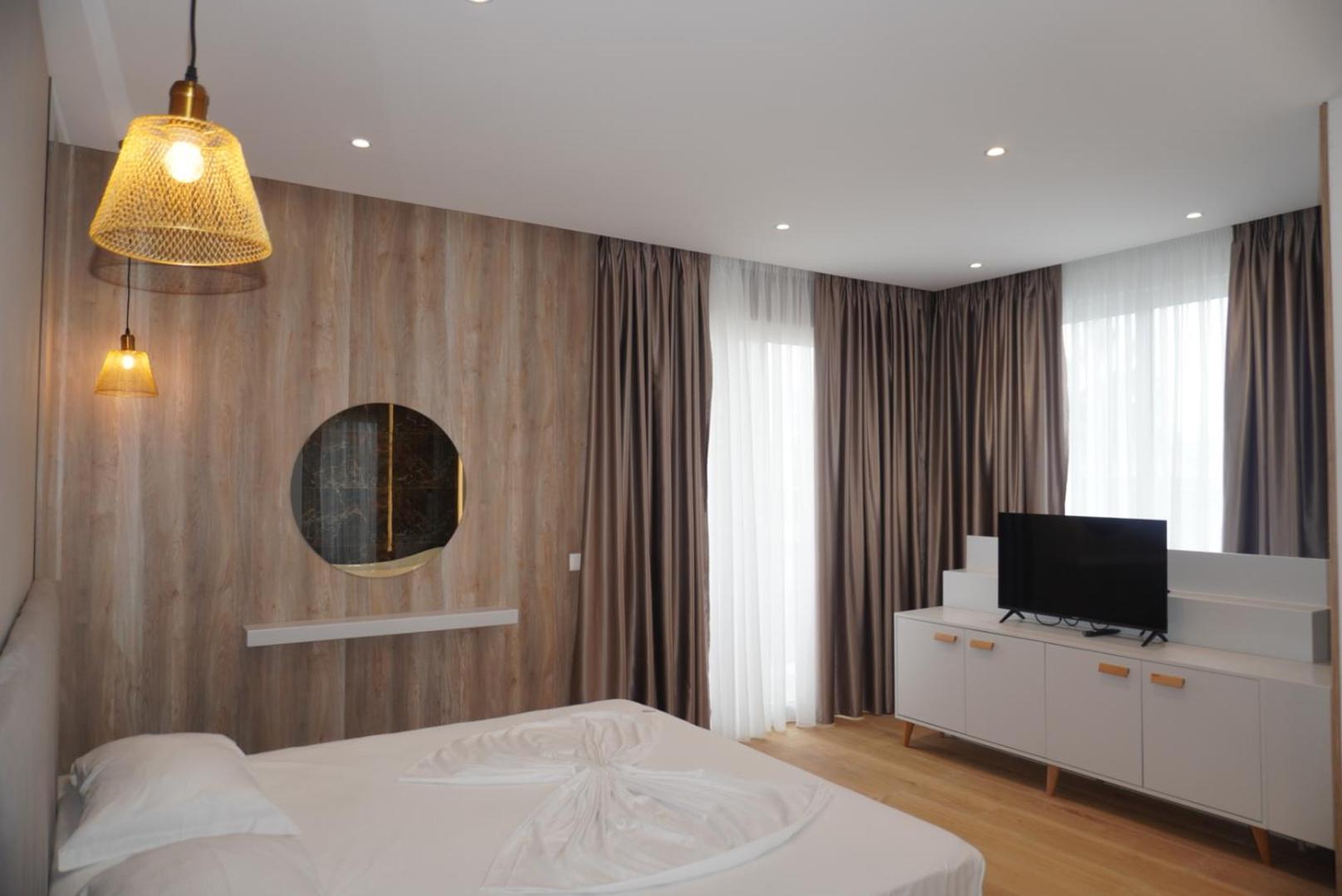 Hotel Colis Tirana Exterior photo